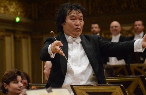 王进的指挥风采