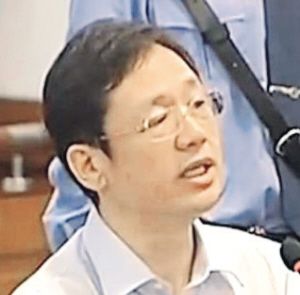 徐明: 我们之间会有一些信任。 徐明: 我们之间会有一些信任。