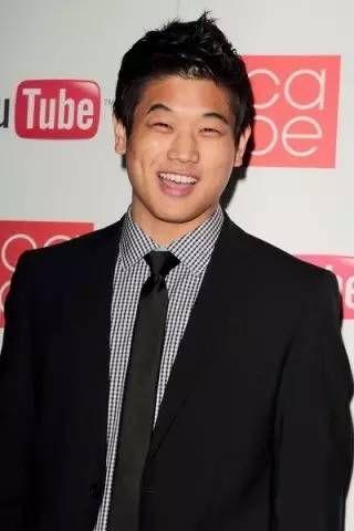 “移动迷宫”中的欧巴Ki Hong Lee